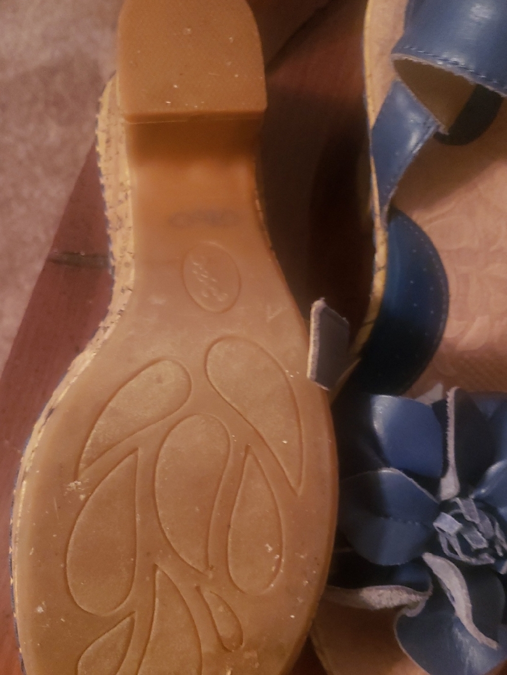 b.o.c. Womens Blue and Orange Flower Strap Sandals Bundle Of 2 Sandals Size 9 - Picture 3 of 8